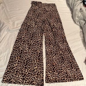 Hot leopard pants!